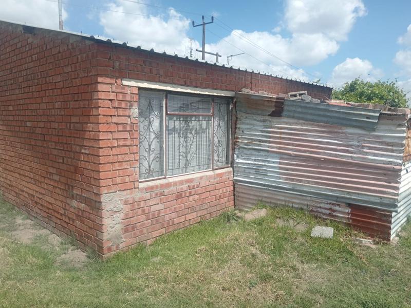 2 Bedroom Property for Sale in Theunissen Free State